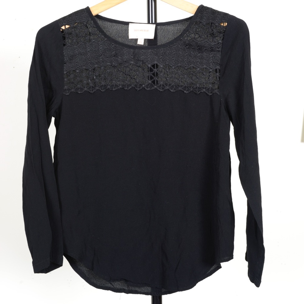 Skies Are Blue - Black Lace Long Sleeve